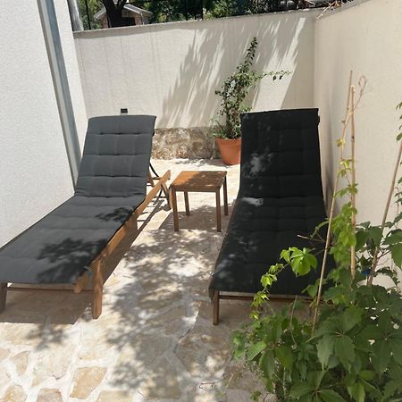 Sunset Huus Apartment Starigrad Paklenica Bagian luar foto