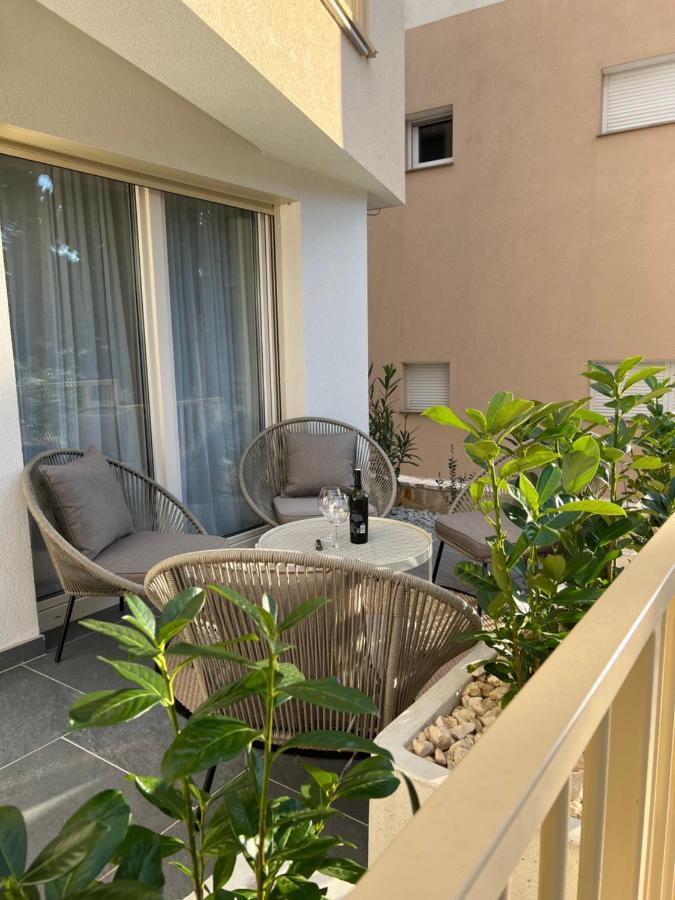 Sunset Huus Apartment Starigrad Paklenica Bagian luar foto