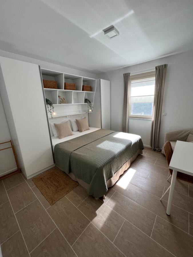 Sunset Huus Apartment Starigrad Paklenica Bagian luar foto