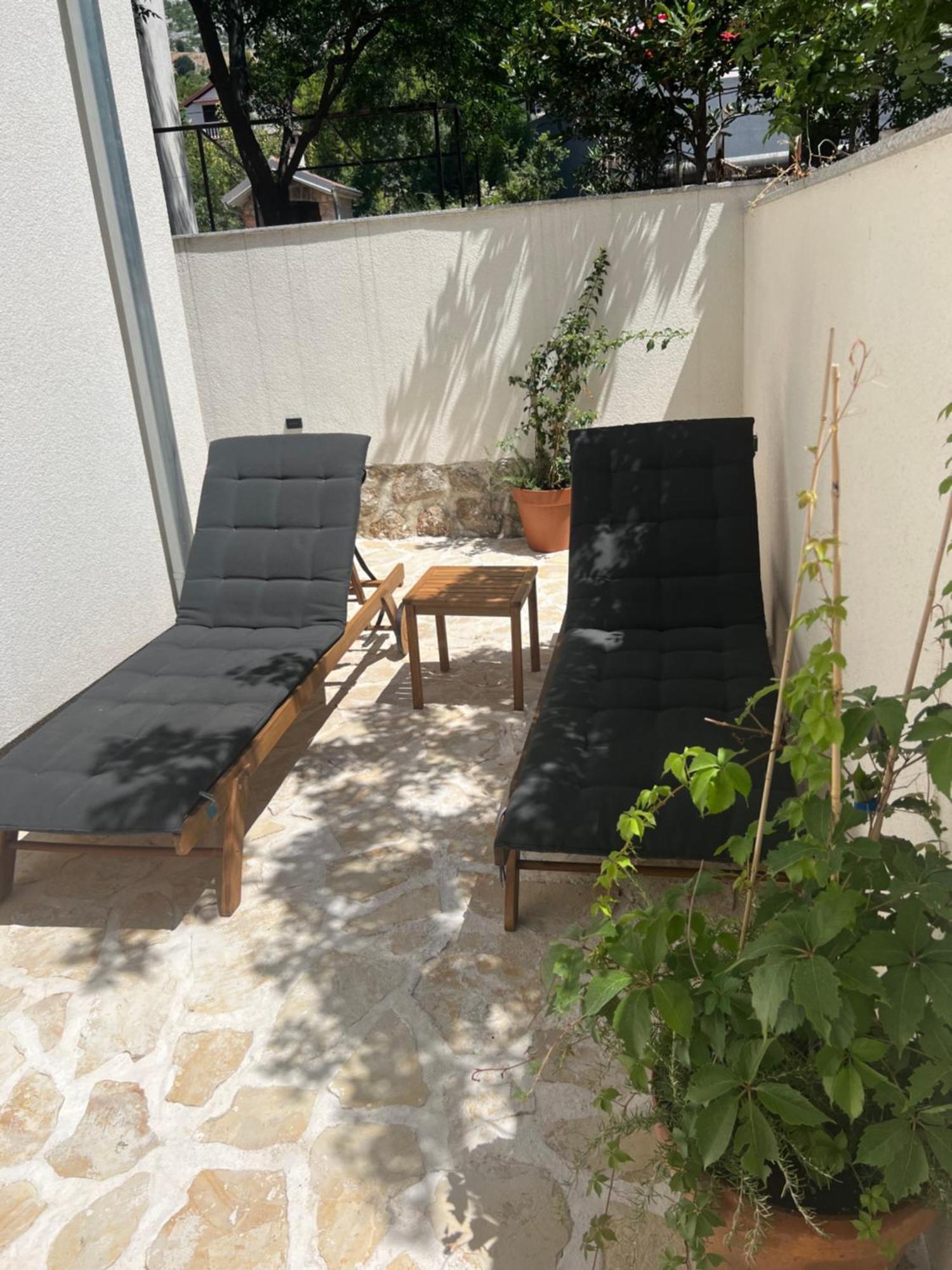 Sunset Huus Apartment Starigrad Paklenica Bagian luar foto