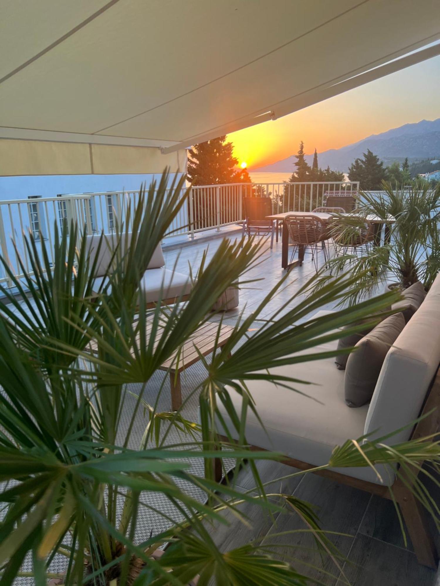 Sunset Huus Apartment Starigrad Paklenica Bagian luar foto