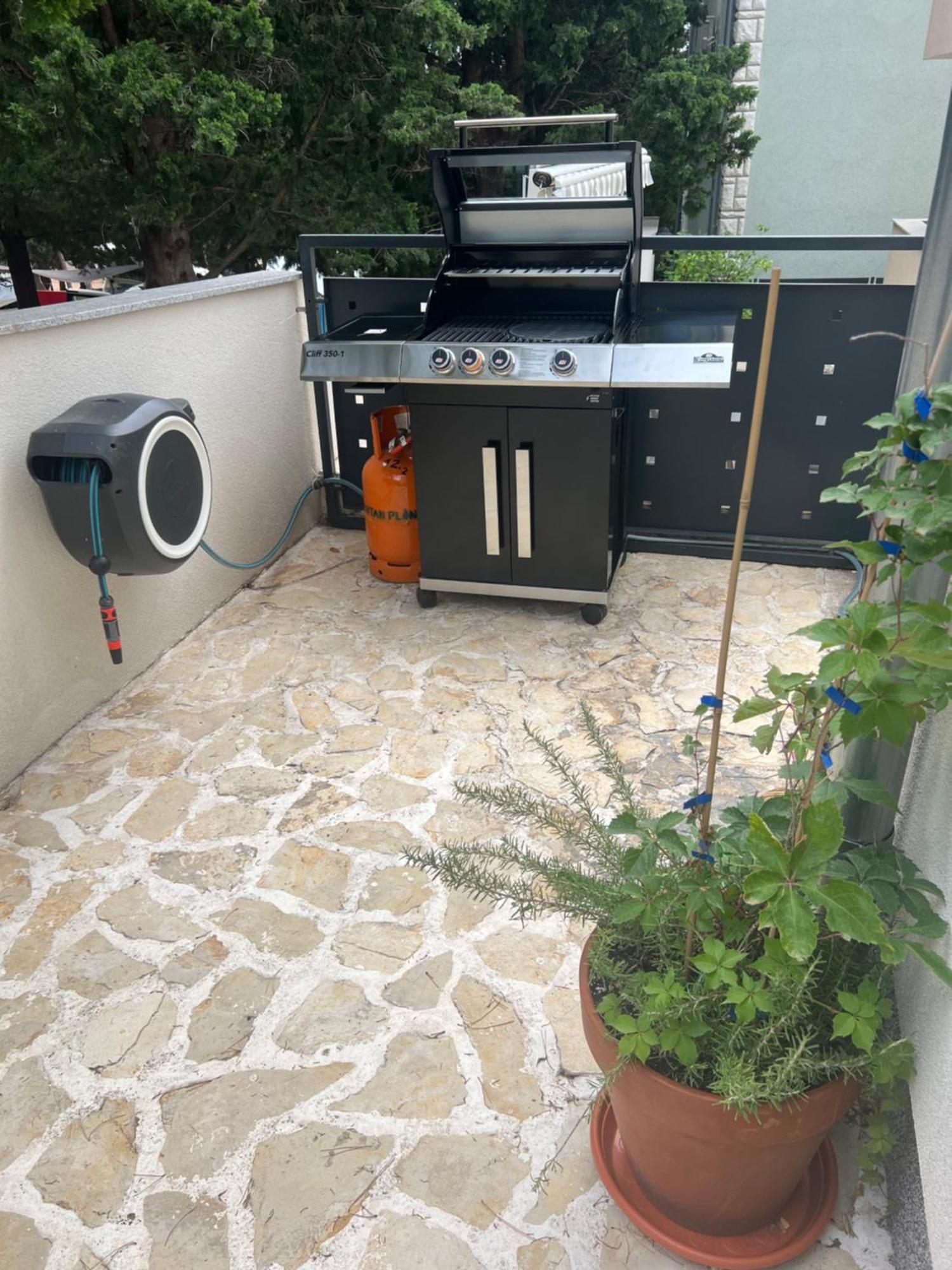 Sunset Huus Apartment Starigrad Paklenica Bagian luar foto